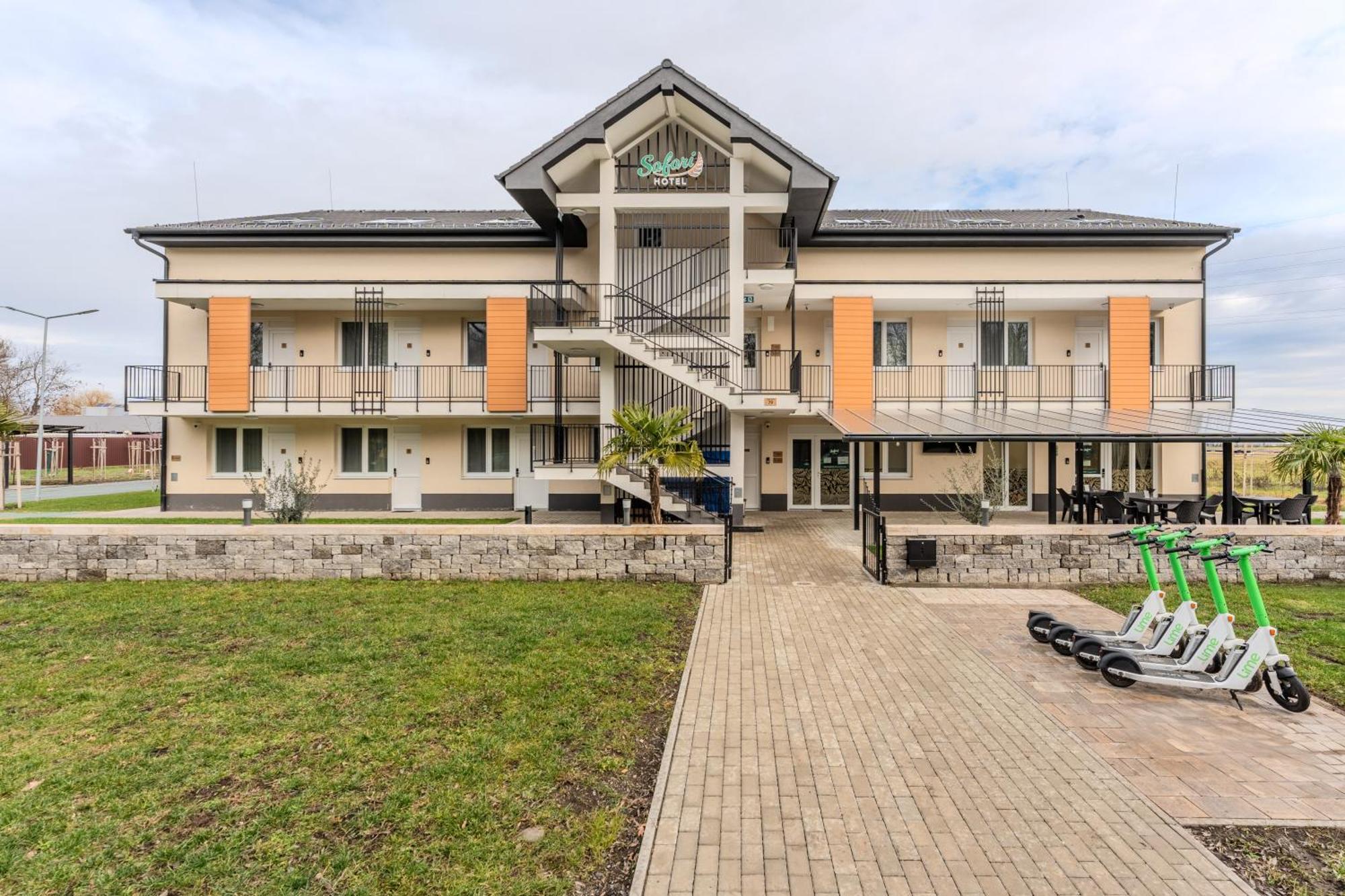 Safari Hotel Seghedin Exterior foto